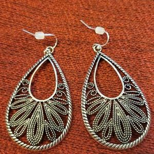 Premier Designs "Rumba" Antique Silver Plated